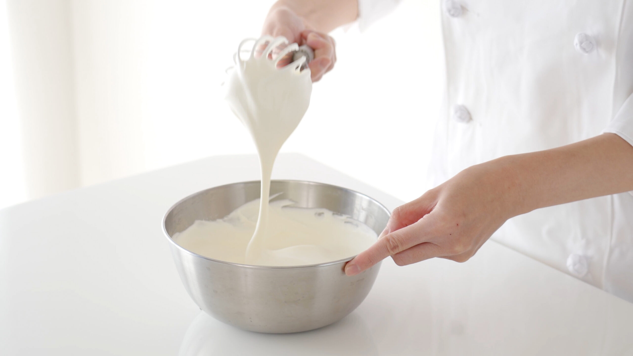 Apprenez à monter la mythique crème Chantilly !